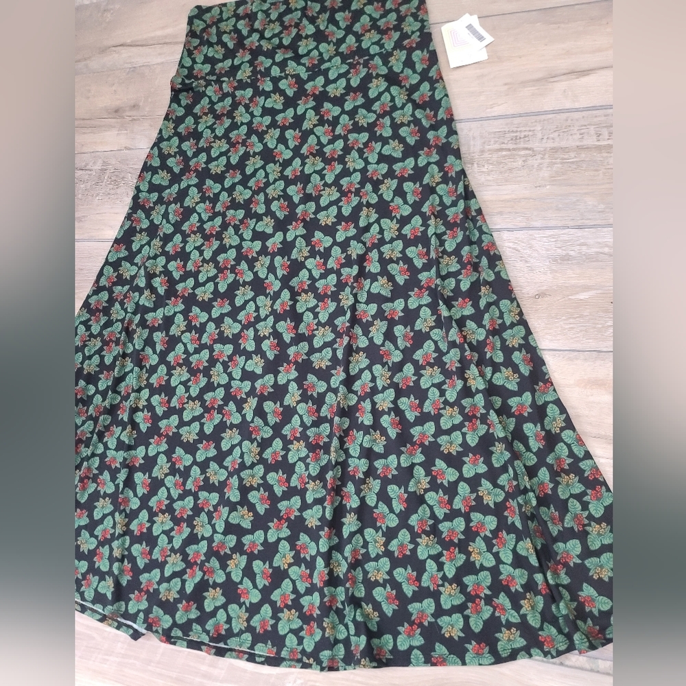 LuLaRoe Green Leaf Flower Print Soft Stretchy Maxi Skirt Size 2XL - Picture 3 of 8